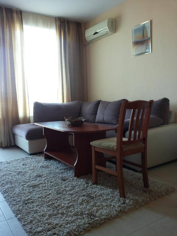 Villa Rouge Sozopol Bilik gambar