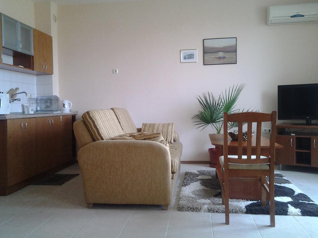 Villa Rouge Sozopol Bilik gambar